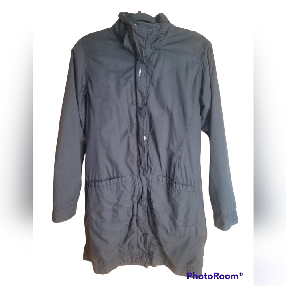 Lolë Insulated Black Coat